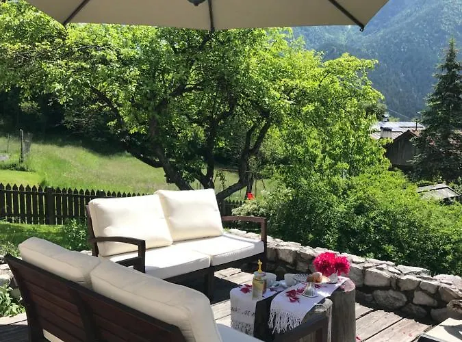 Casa Rossodisera 게스트하우스 4*