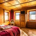 B&B Rossodisera Frühstückspension Domegge di Cadore